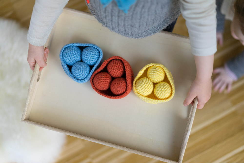 Kinder Farben lernen DIY Montessori chezmamapoule.com