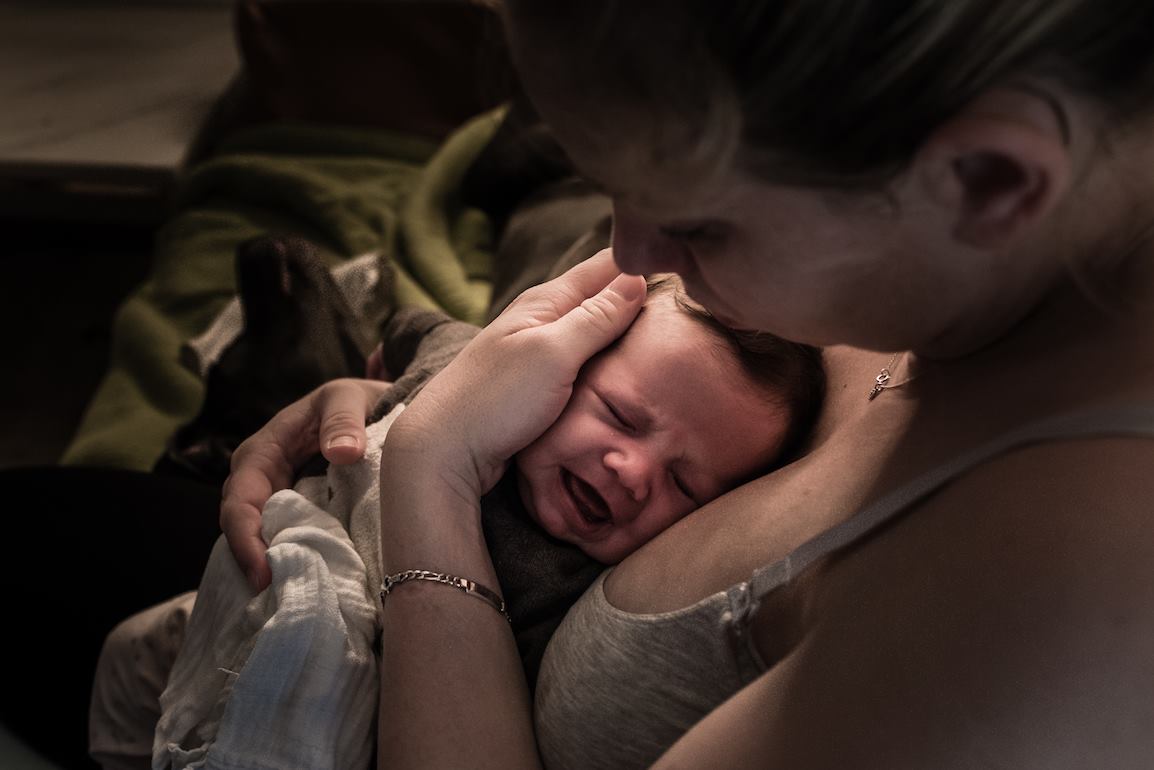 Warum Babies weinen www.chezmamapoule.com